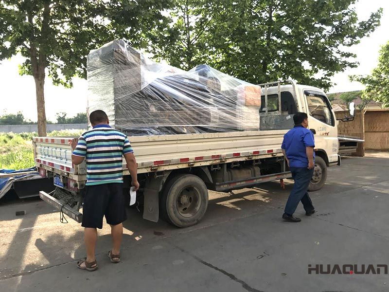 6.3號一臺HQ300GF底座油箱柴油發電機組發往河北省廊坊市