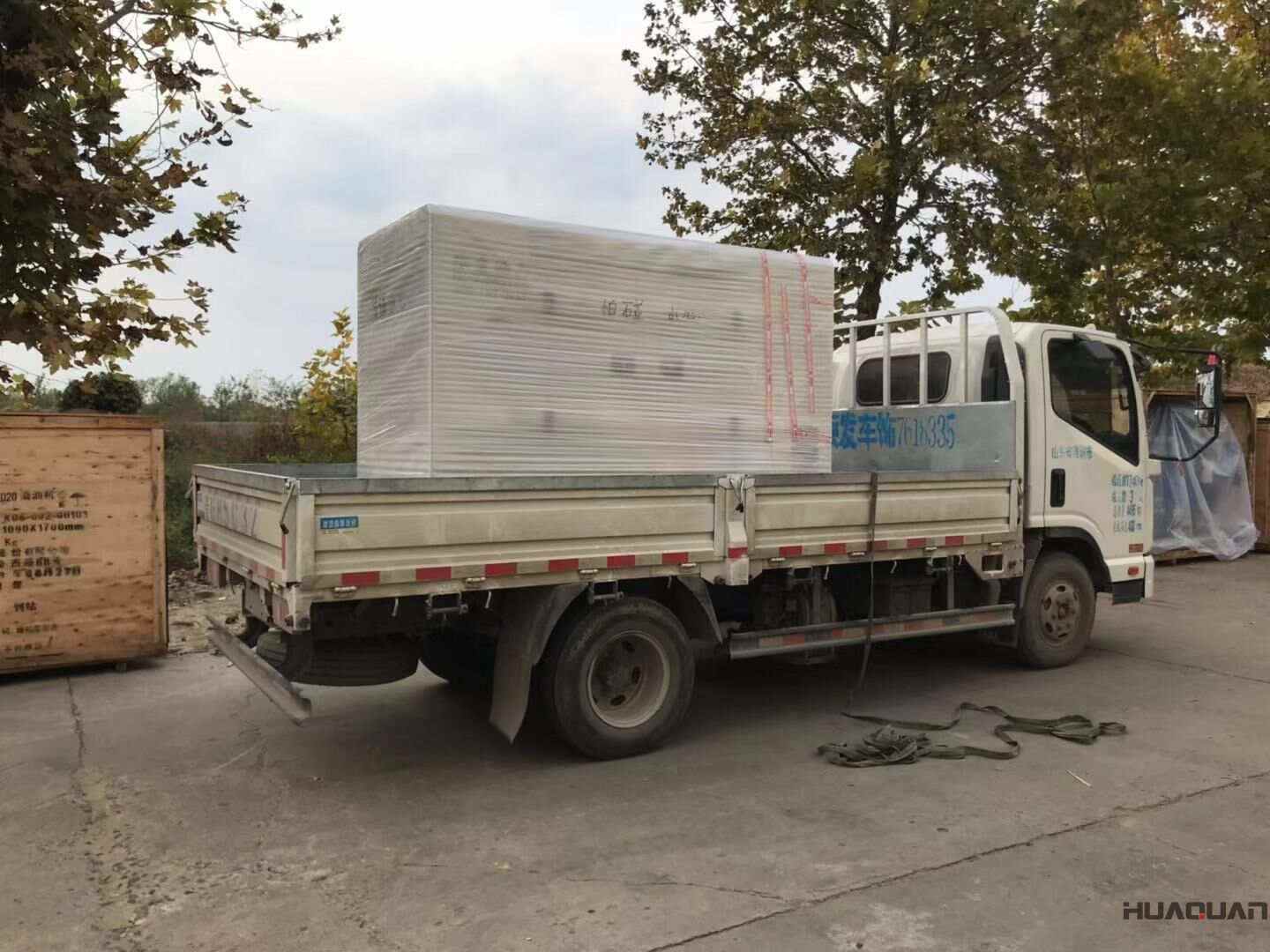 10月21日，柴先生訂購的一臺500kw自動化柴油發電機組從華全動力成功發往內蒙古