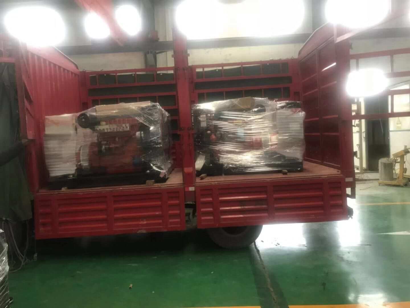 天津付先生從華全動力采購的15kw標(biāo)配柴油發(fā)電機組于12月22日順利發(fā)往目的地